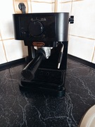 Kolbowy ekspres ciśnieniowy De'Longhi Stilosa 1100 W czarny