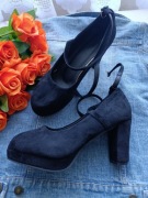 Czółenka rozmiar 40 