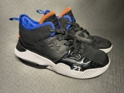 Buty Jordan Max Aura 4 GS DQ8398-048 r. 37,5 Czarne Niebieskie Pomarańczowe