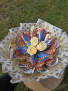 Bukiet z róż mydlanych i zdrapek. 