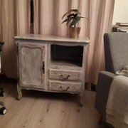 Komoda - stylowa i romantyczna