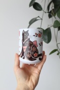 Duży kubek z motywem japońskim – Czarny Kot w Kimono Sakura, 450 ml