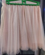 Tiulowa różowa spódniczka 