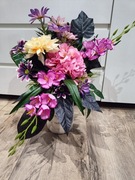 Elegancki bukiet nagrobny w odcieniach różu i bieli – do flakonu