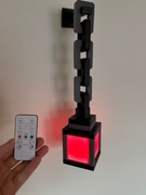 Latarnia Minecraft czarno-szara LED – 4 kolory, na baterie AAA