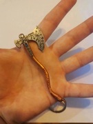 Brelok topór Kratosa z gry God of War, na Prezent, game, gra, GoW, story