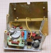 Kondensator powietrzny w module antenowym [K50]