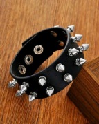 Bransoleta GOTH pieszczocha kolce ćwieki