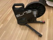 Trenażer Elite Suito + mata Flanders + ochraniacz Van Rysel