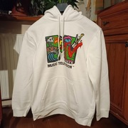 Biała bluza z kapturem 