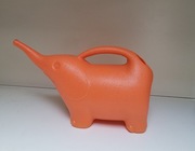 Mała plastikowa konewka słonik 1,5l pomarańczowa 
