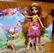 Lalka Enchantimals Queen Daviana z pupilem