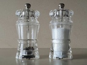 Akrylowe młynki do soli i pieprzu