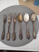 Sztućce stare, ciężkie. Widelce i łyżki.