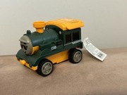 MAŁA LOKOMOTYWA CIUCHCIA RUCHOME Z ELEMENTY ZIELONY BUŹKĄ