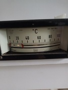 Tablicowy miernik temperatury