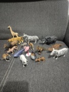 Zwierzątka figurki 