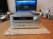 Amplituner ONKYO DR-645 z pilotem.