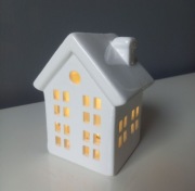 DOMEK LAMPION ŚWIECZNIK LED BIAŁY OZDOBA CERAMIKA