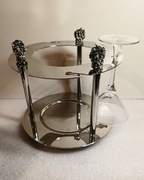 Stojak na szampana i kieliszki lub wino na Sylwester Nowy Rok 