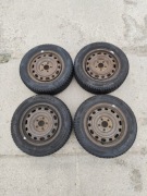 Komplet felg stalowych z oponami zimowymi 16" 