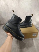 trapery Dr Martens Jetta czarne buty botki na platformie skóra rozmiar 42eu