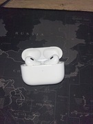 IPhone 11 128gb uszkodzony wyświetlacz + AirPods 2 pro stan dobry używane 