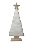 Drewniana choinka z watą i złota gwiazdką