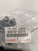 Nowy oryginalny zamek klapy bagażnika do Toyoty Corolli E11 sedan  .