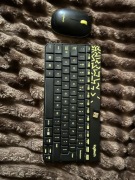 Zestaw bezprzewodowy Logitech – klawiatura + mysz (USB)