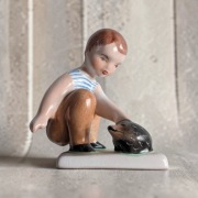 Chłopczyk jeż porcelana węgierska