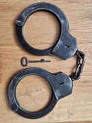 Kajdanki z kluczykiem PPST z roku 1983