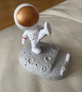 Oryginalny stojak na telefon Astronauta