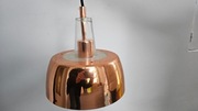 Lampa wisząca o kolorze miedzianym 