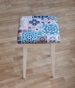 Stołek odnowiony PRL azulejos portugalski wzór