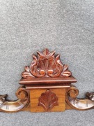 Rzeźbiona korona do zegara. 