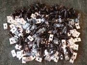 Śruby wkręty z klipsami mocowania 150 kompletów