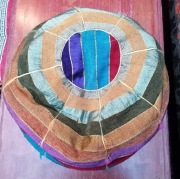  orientalna pufa do medytacji