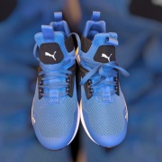 Oryginalne extra buty Puma Enzo 2 Refresh Jr., r. 37,5, z jasną podeszwą 