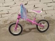 Sprzedam rowerek biegowy z regulowanym siodełkiem 