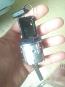 Nowa Stacyjka + Klucze (od FSO? VW? )