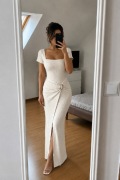 Elegancka sukienka bodycon w kolorze beżowym M