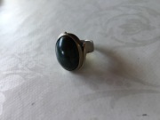 duży pierścionek z minerałem, rzemiosło rytosztuka, proszę czytać opis