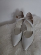 Perłowe białe czółenka skórzane ANIS 36 ślubne 