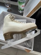 Łyżwy figurowe damskie Risport  używane. rozmiar  230-235 mm FR4