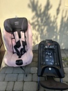 Fotelik z bazą axkid