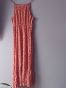 czerwona sukienka letnia maxi długa z czerwonym printem w białe kwiatki