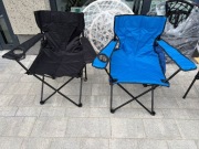 Krzesło turystyczne z uchwytem na napój