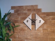 Zegar ścienny bukowy. 