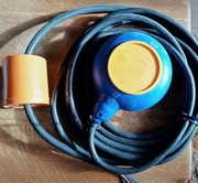 Sterownik pływakowy podwójnego działania IBO